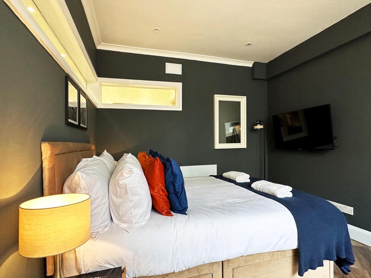 Liam Place Near Hyde Park - 1 Double Bed, 1 Sofa Bed, Spacious Apartment, Private Entrance Londyn Zewnętrze zdjęcie