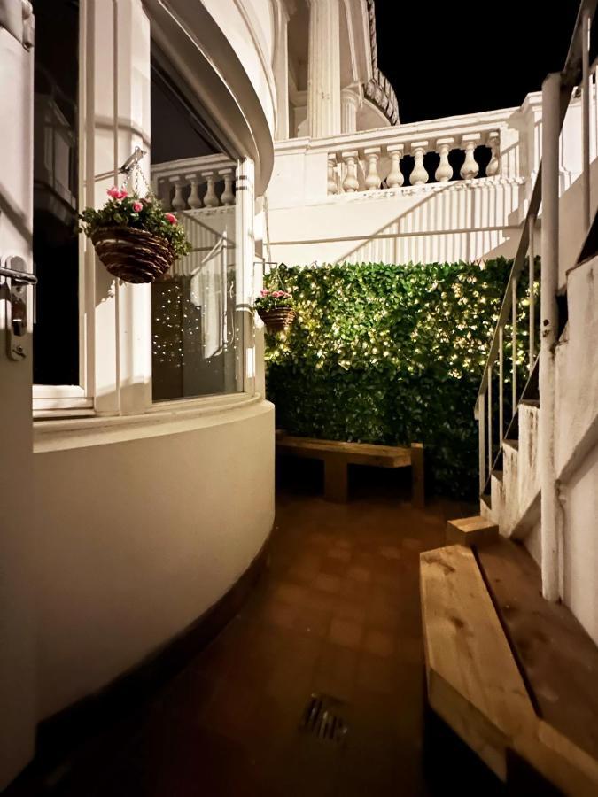 Liam Place Near Hyde Park - 1 Double Bed, 1 Sofa Bed, Spacious Apartment, Private Entrance Londyn Zewnętrze zdjęcie