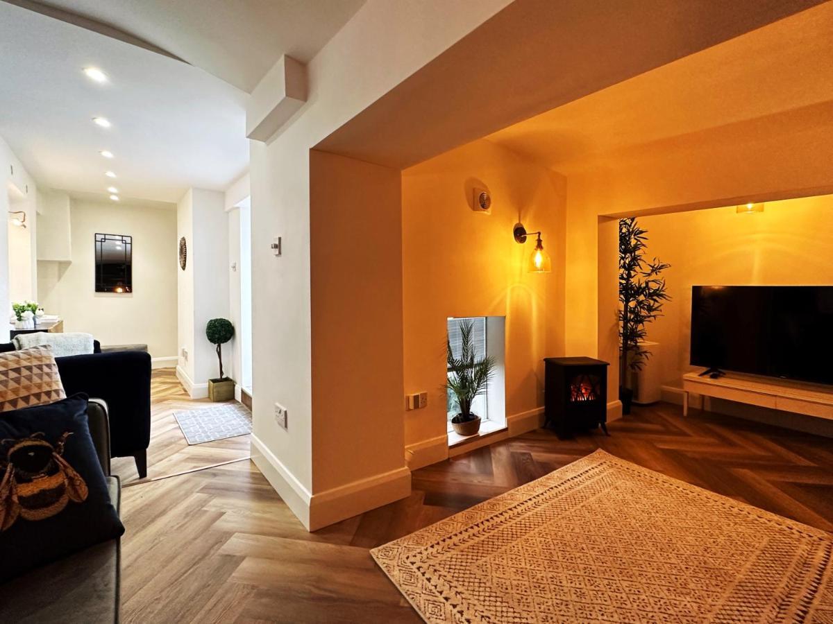 Liam Place Near Hyde Park - 1 Double Bed, 1 Sofa Bed, Spacious Apartment, Private Entrance Londyn Zewnętrze zdjęcie