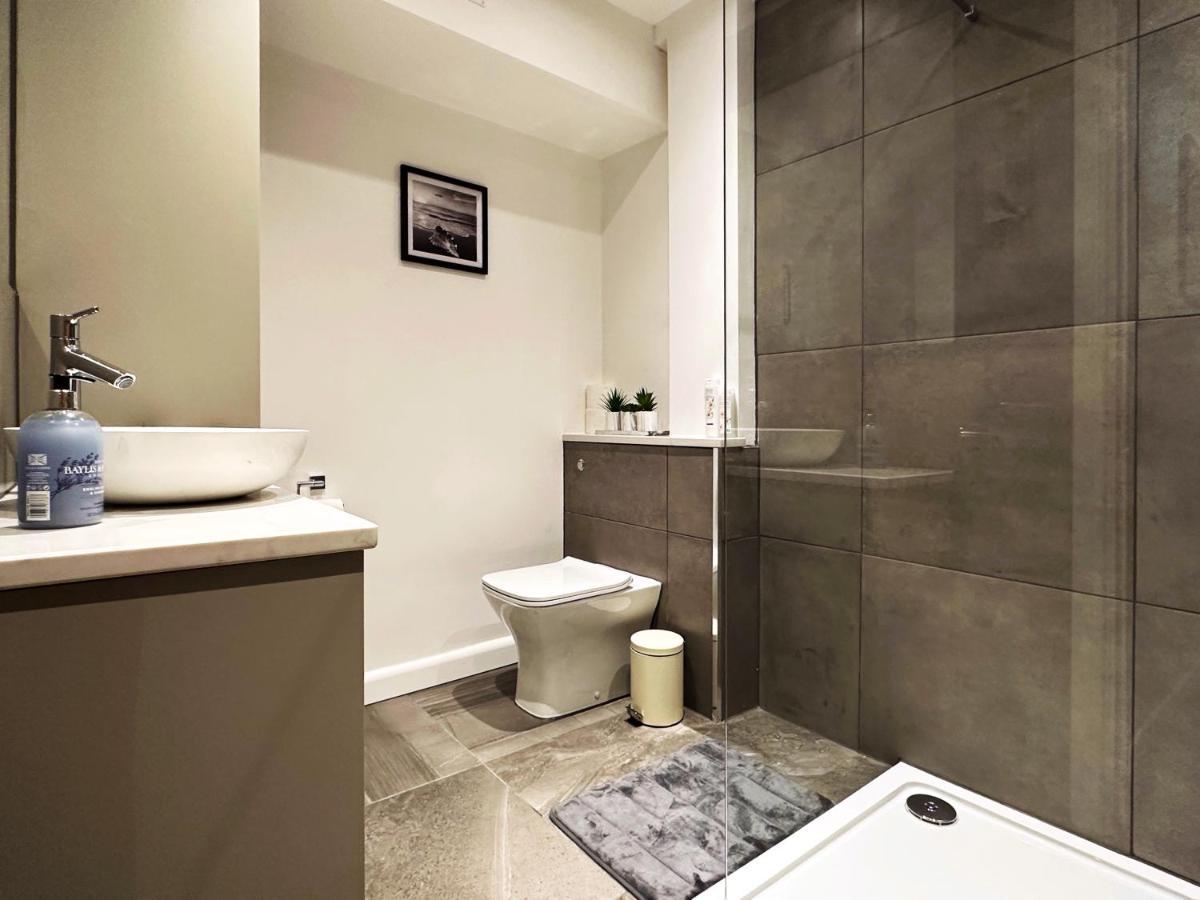 Liam Place Near Hyde Park - 1 Double Bed, 1 Sofa Bed, Spacious Apartment, Private Entrance Londyn Zewnętrze zdjęcie