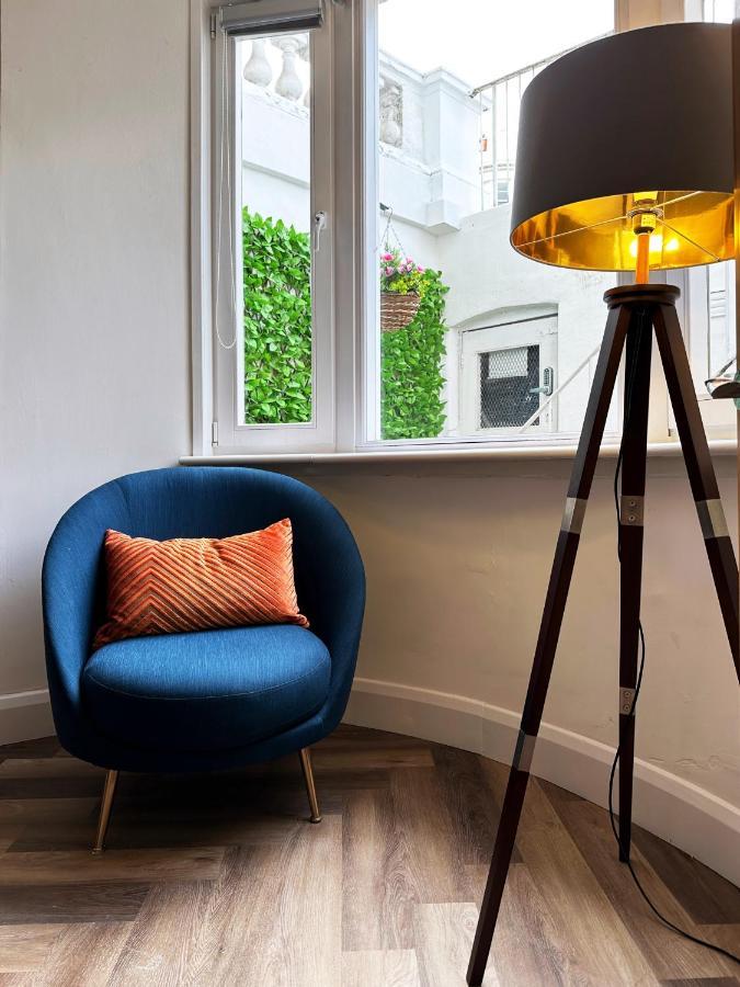 Liam Place Near Hyde Park - 1 Double Bed, 1 Sofa Bed, Spacious Apartment, Private Entrance Londyn Zewnętrze zdjęcie