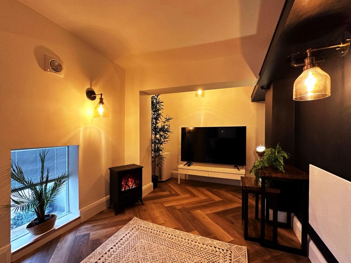 Liam Place Near Hyde Park - 1 Double Bed, 1 Sofa Bed, Spacious Apartment, Private Entrance Londyn Zewnętrze zdjęcie